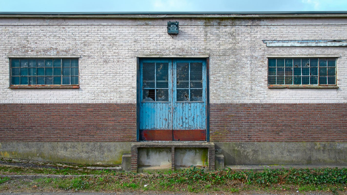 Een laaddeur op het industrieterrein van Zutphen