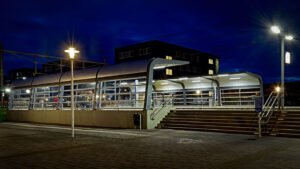 Station Apeldoorn Osseveld bij nacht