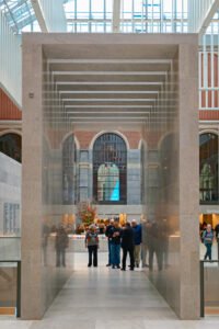 De kaartjescontrole in het vernieuwde Rijksmuseum
